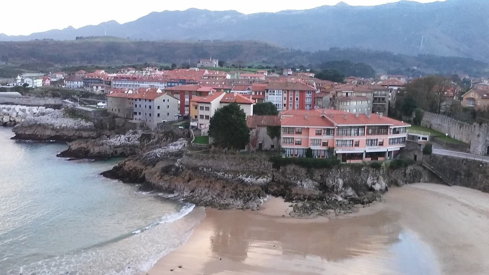 Noord-Spanje Familievakantie (2 volwassenen + 2 kinderen) foto 2