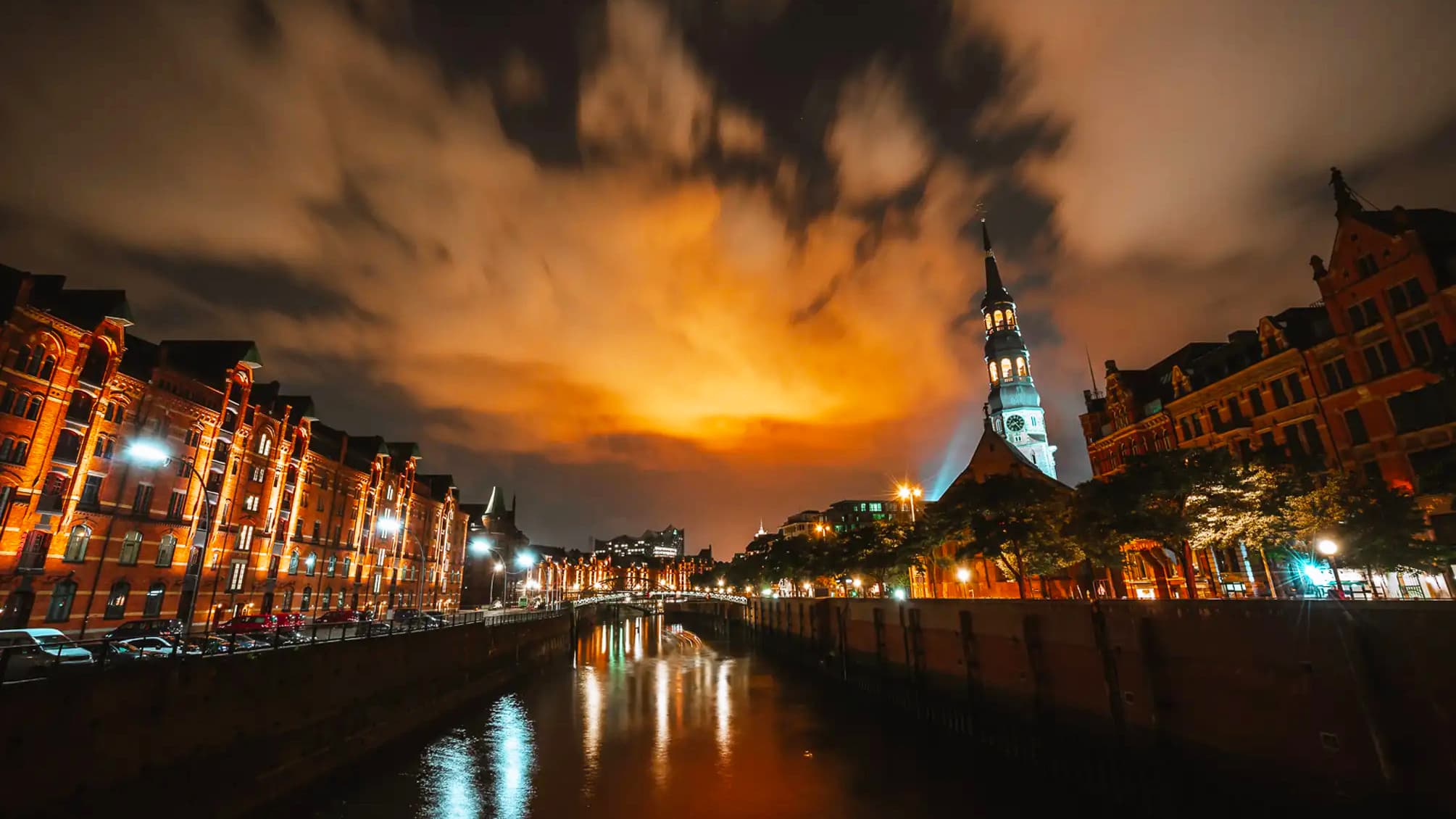 Hamburg z wieczornym rejsem po porcie foto 2
